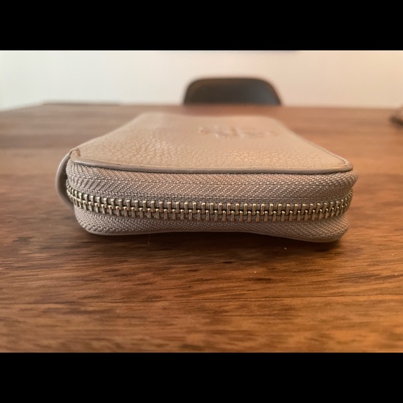 Tory Burch Wristlet (tan) - Picture 5 of 10